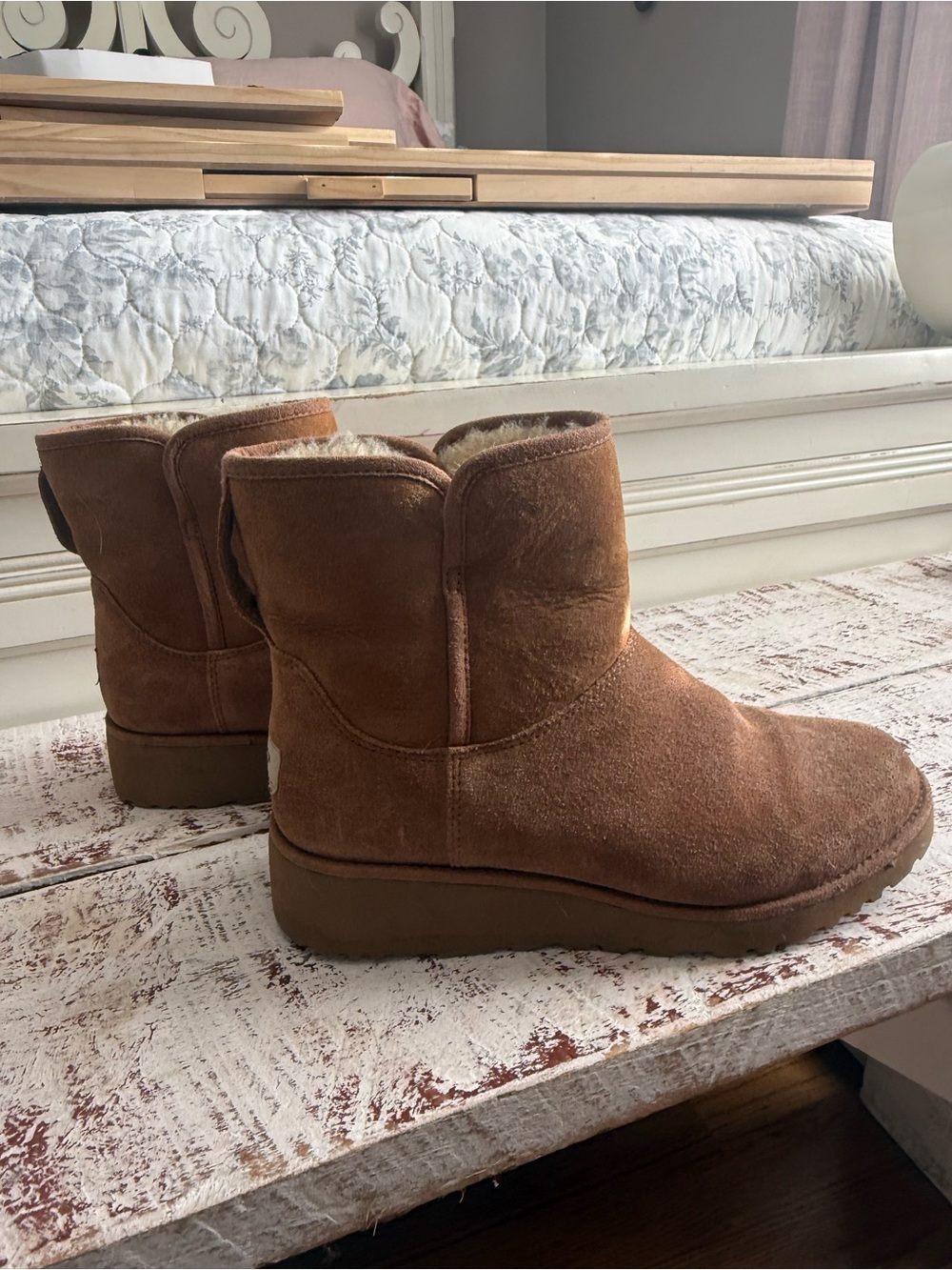 UGG Chestnut Short Suede Shearling Boots